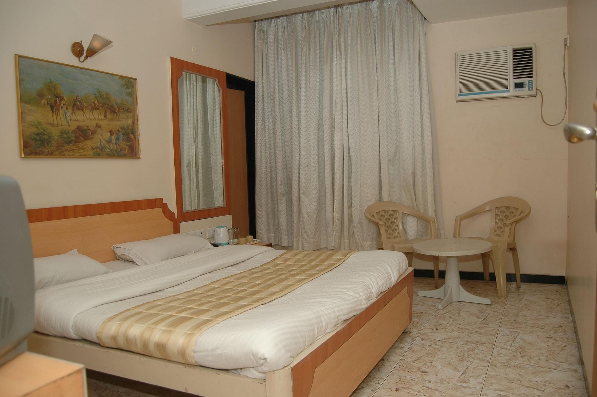 Hotel Alka Residency Тхане Экстерьер фото